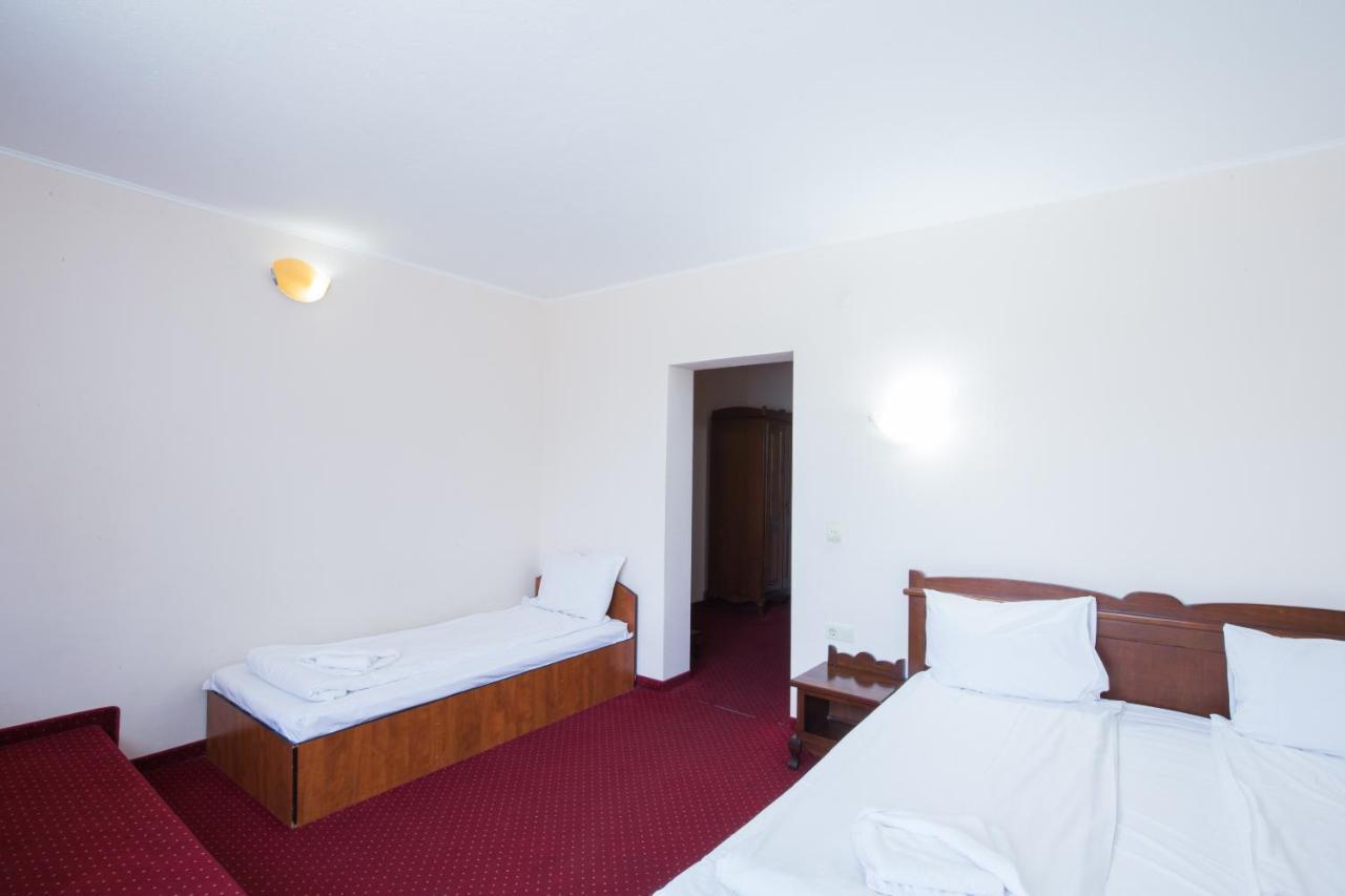 Dumbrava Sibiului Hotel Екстериор снимка