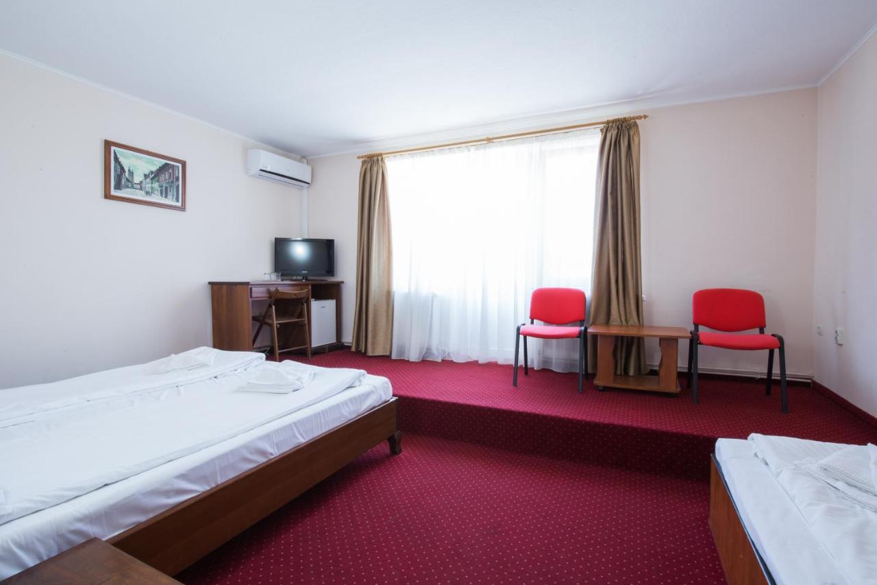 Dumbrava Sibiului Hotel Екстериор снимка