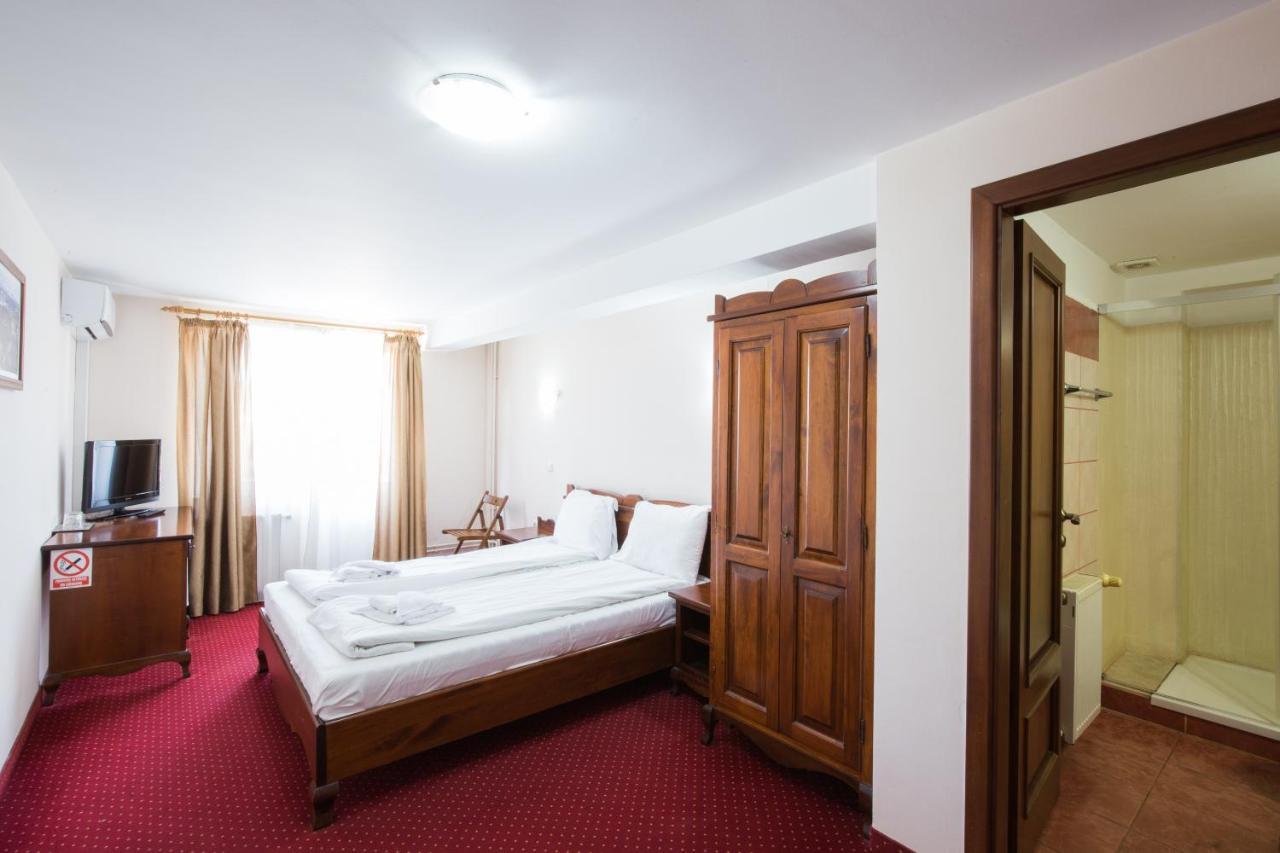 Dumbrava Sibiului Hotel Екстериор снимка